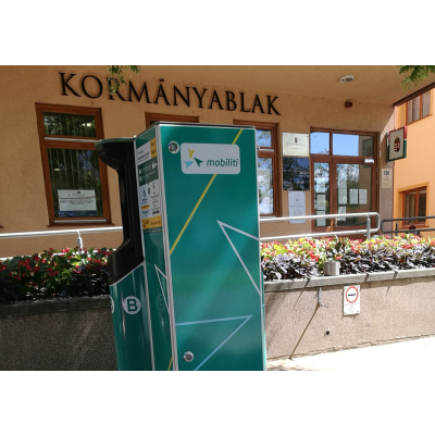 Elkészültek az elektromos töltőállomások Elkészültek az elektromos töltőállomások