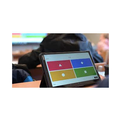 Okos tantermek segítik a monori diákok oktatását Okos tantermek segítik a monori diákok oktatását