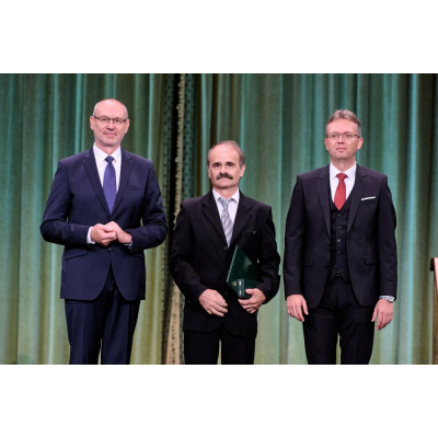 Magyar Érdemrend Tisztikereszt polgári tagozat kitüntetésben részesült Dr. Topál József Magyar Érdemrend Tisztikereszt polgári tagozat kitüntetésben részesült Dr. Topál József