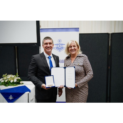 Közösségeket Támogató Önkormányzat díjban részesült Monor Város Önkormányzata Közösségeket Támogató Önkormányzat díjban részesült Monor Város Önkormányzata