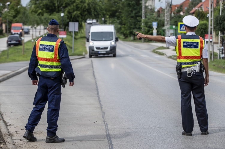 Fokozott rendőri ellenőrzésre kell számítani szeptember 16. és 22. között Pest Vármegyében