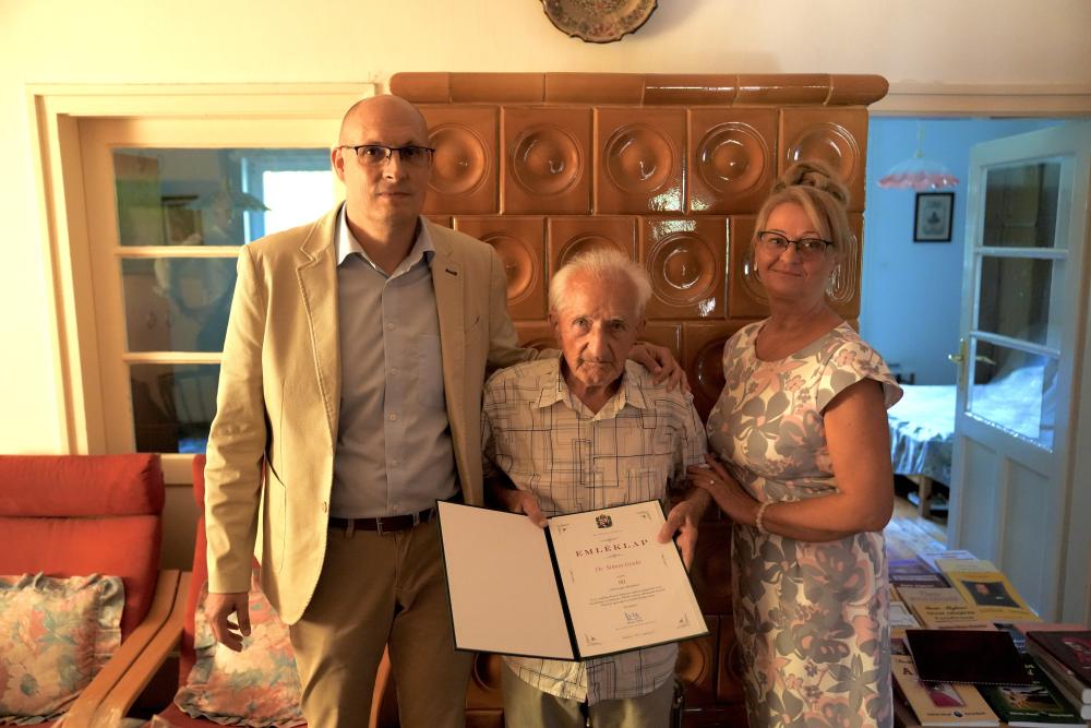 90 éves Dr. Simon Gyula